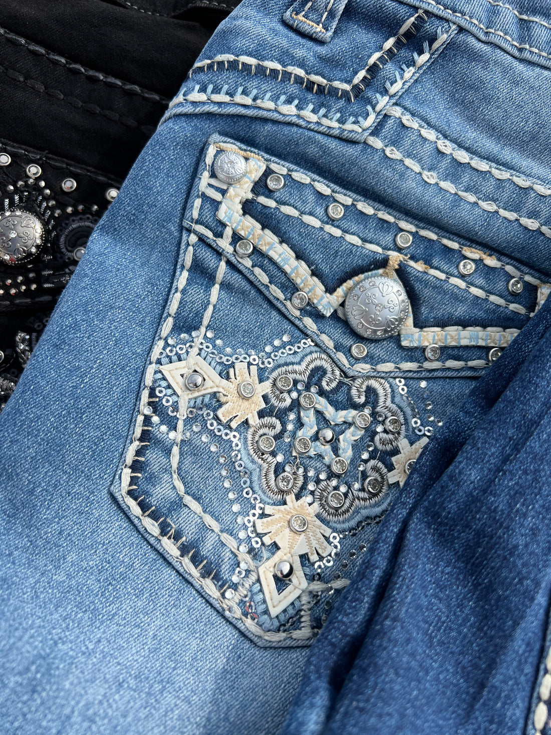 Liliana Detailed Boot Cut Jeans-Light Blue